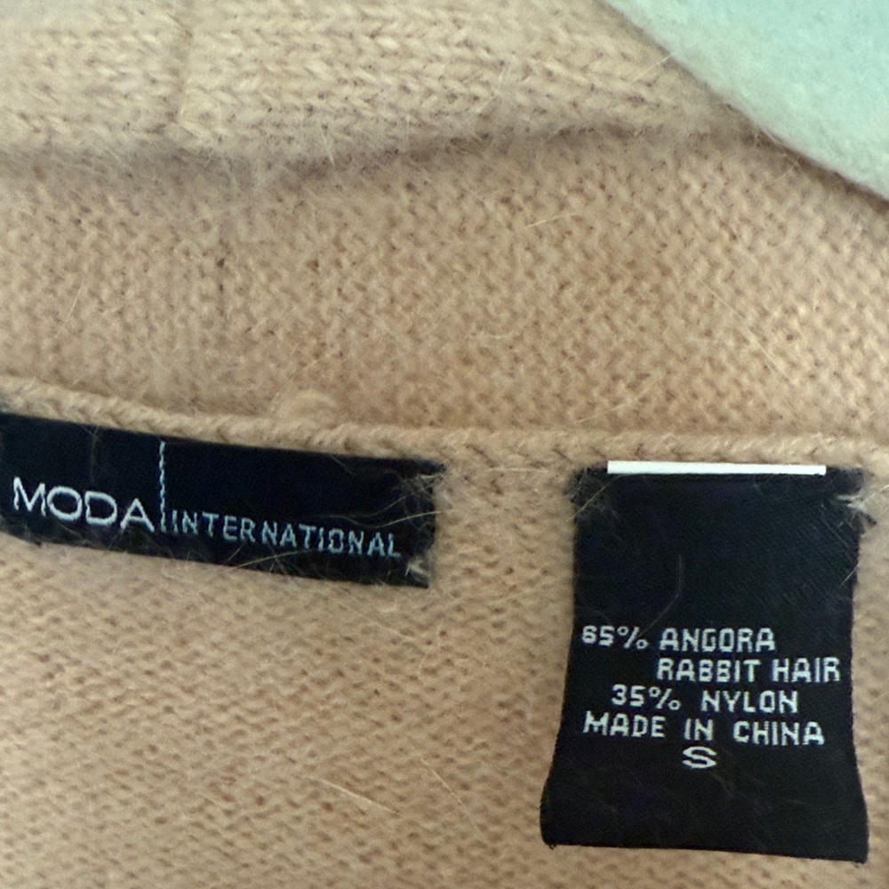 Moda Cardigan Sweater - Picture 2 of 2